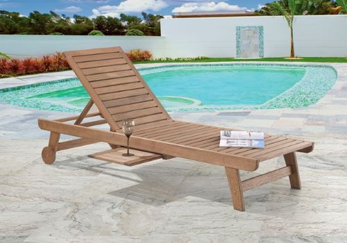 Espreguiçadeira Primavera para Piscina e Spa com Bandeja - Madeira Eucalipto, Acabamento Stain Jatobá - Espaço Casa e Jardim